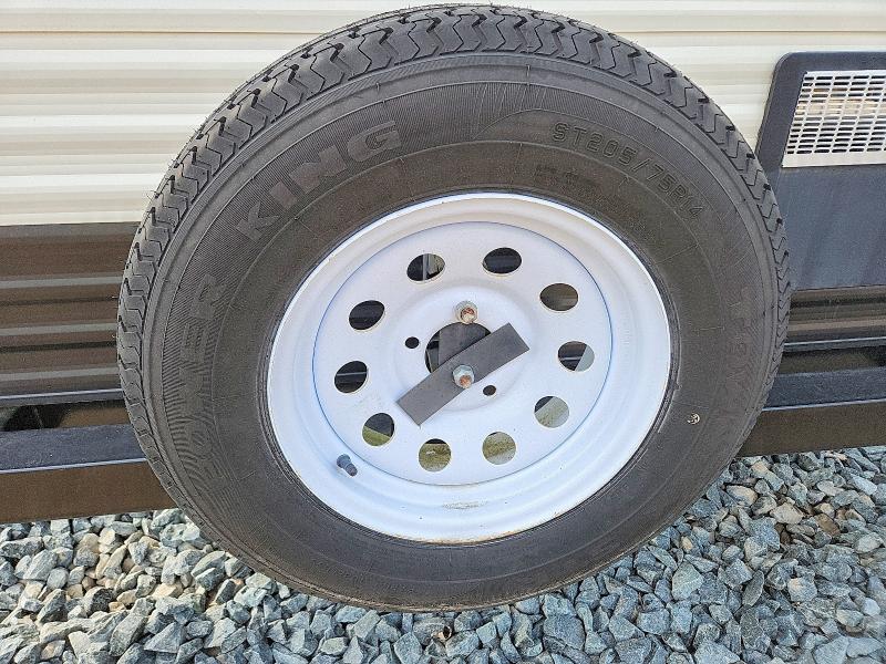 48050476 :رقم المزاد ، 5ZT2AVRB3HB912305 vin ، 2017 Avenger Recreational Vehicle (rv) مزاد بيع