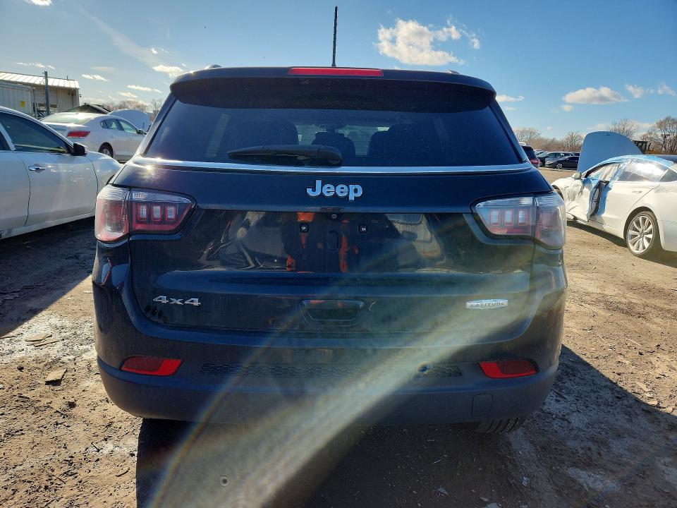 Продаж на аукціоні авто 2018 Jeep Compass, vin: 3C4NJDBB3JT270966, номер лоту: 45792376