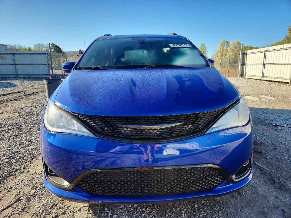2019 Chrysler Pacifica მანქანა იყიდება აუქციონზე, vin: 2C4RC1BG1KR569723, აუქციონის ნომერი: 45787196