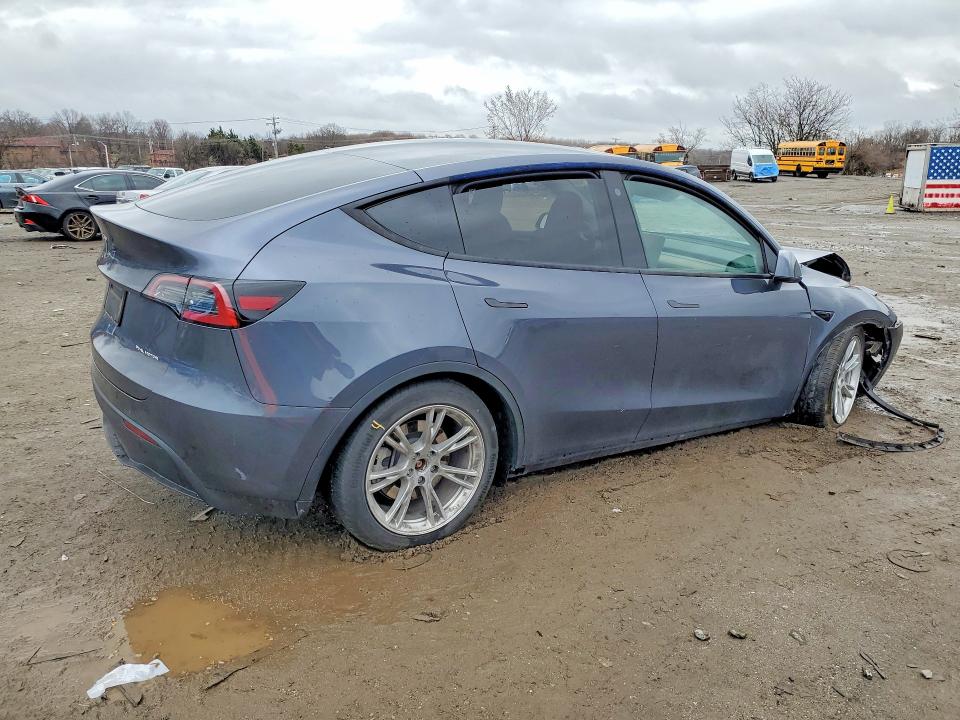 46141186 :رقم المزاد ، 7SAYGAEE3PF690866 vin ، 2023 Tesla Model Y مزاد بيع