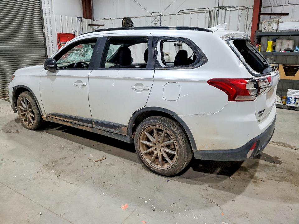Продаж на аукціоні авто 2018 Mitsubishi Outlander, vin: JA4AZ3A3XJZ022986, номер лоту: 79119985