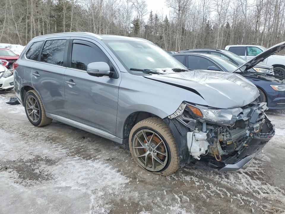 79815915 :رقم المزاد ، JA4J24A55JZ620866 vin ، 2018 Mitsubishi Outlander مزاد بيع