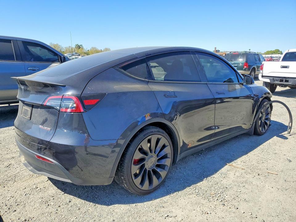 Продажа на аукционе авто 2024 Tesla Model Y, vin: 7SAYGDEF7RF073273, номер лота: 45816406