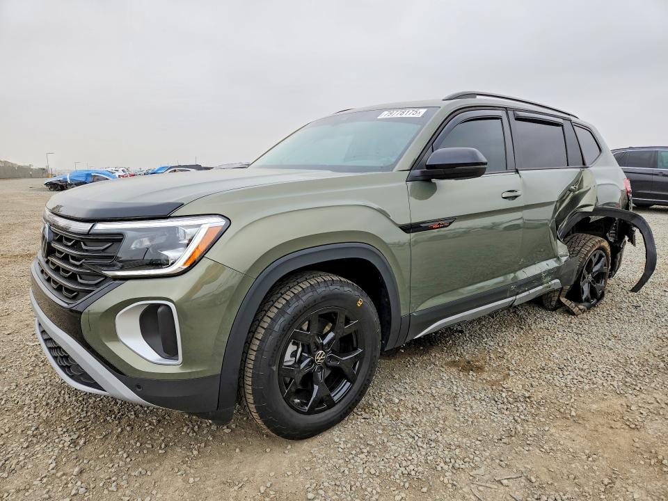 79778175 :رقم المزاد ، 1V2CR2CA8SC520367 vin ، 2025 Volkswagen Atlas مزاد بيع