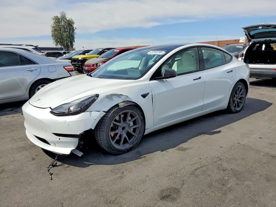 2021 Tesla Model 3 მანქანა იყიდება აუქციონზე, vin: 5YJ3E1EA6MF877945, აუქციონის ნომერი: 47249736