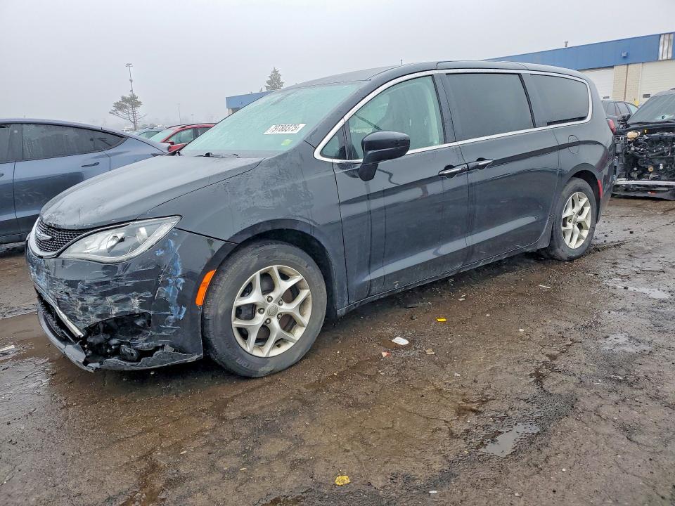 2018 Chrysler Pacifica მანქანა იყიდება აუქციონზე, vin: 2C4RC1FG1JR122933, აუქციონის ნომერი: 79780375