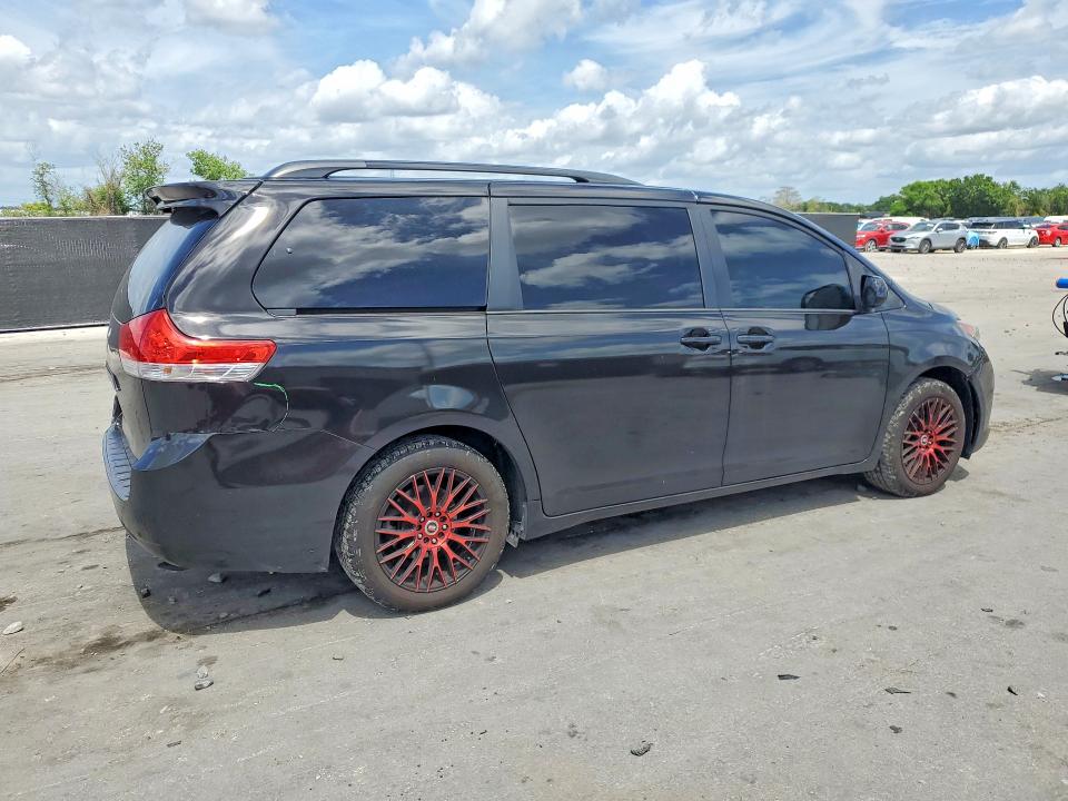 Продаж на аукціоні авто 2013 Toyota Sienna, vin: 5TDKK3DC1DS347655, номер лоту: 47580526