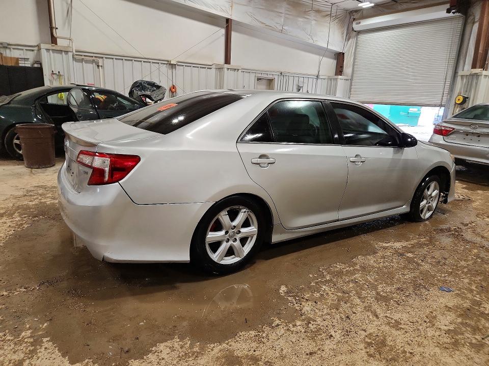 2014 Toyota Camry მანქანა იყიდება აუქციონზე, vin: 4T1BF1FK2EU427665, აუქციონის ნომერი: 77088095