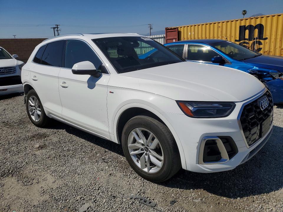 46921026 :رقم المزاد ، WA1GAAFY5N2001004 vin ، 2022 Audi Q5 مزاد بيع