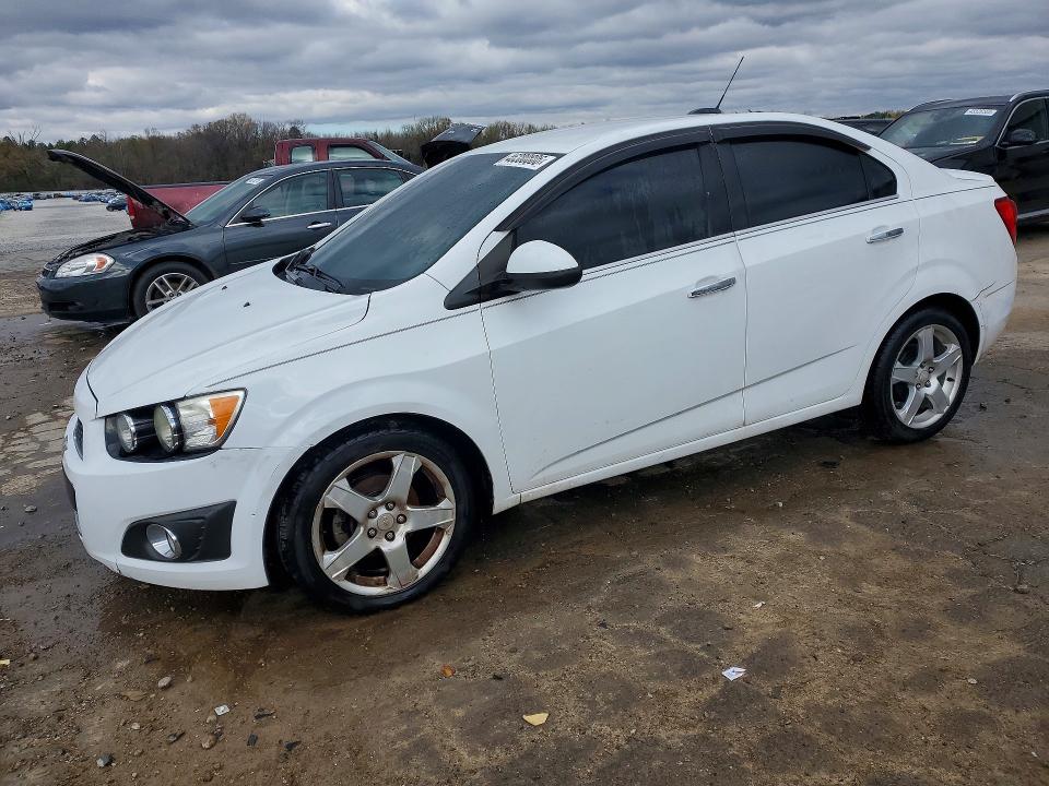 2015 Chevrolet Sonic მანქანა იყიდება აუქციონზე, vin: 1G1JE5SB0F4186084, აუქციონის ნომერი: 46380806