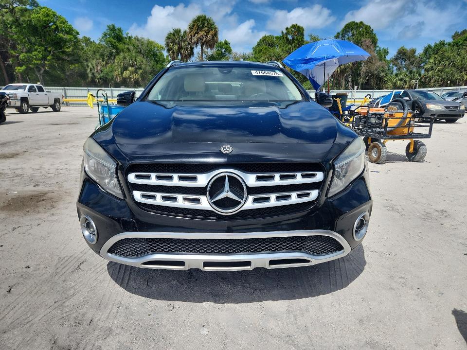 47664576 :رقم المزاد ، WDCTG4EB7JJ426882 vin ، 2018 Mercedes-benz Gla مزاد بيع