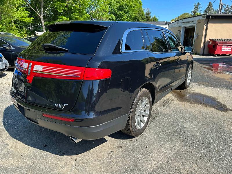 Продаж на аукціоні авто 2018 Lincoln Townhouse Mkt, vin: 2LMHJ5NK7JBL02473, номер лоту: 46494646