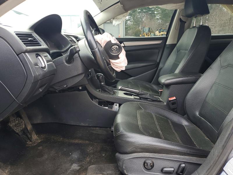 47625886 :رقم المزاد ، 1VWBV7A32FC093961 vin ، 2015 Volkswagen Passat مزاد بيع