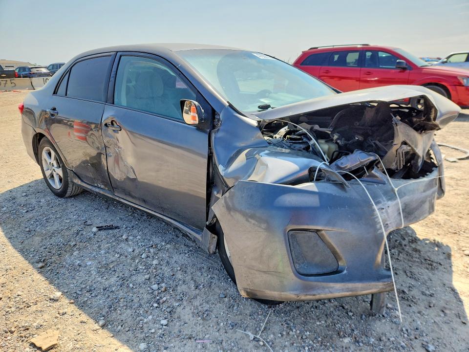 47929776 :رقم المزاد ، 5YFBU4EEXCP016886 vin ، 2012 Toyota Corolla مزاد بيع
