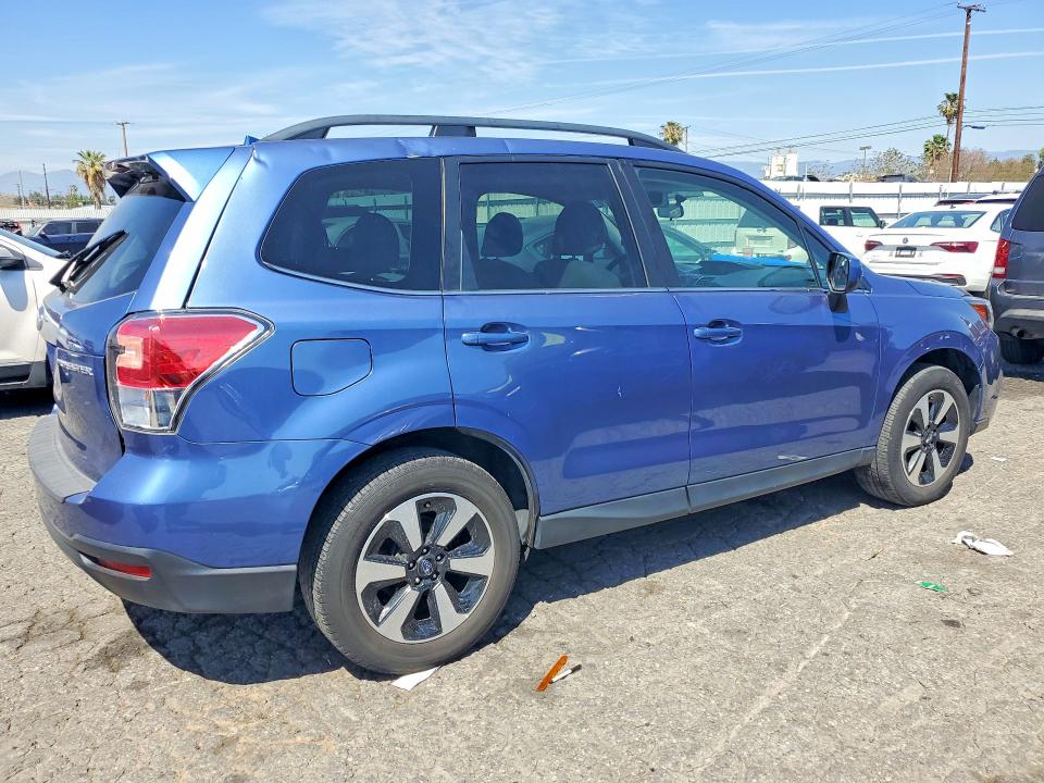Продажа на аукционе авто 2018 Subaru Forester, vin: JF2SJALC2JH572581, номер лота: 47782576
