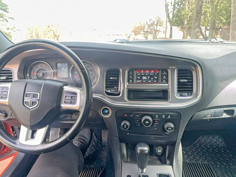47085926 :رقم المزاد ، 2B3CL3CG1BH585055 vin ، 2011 Dodge Charger مزاد بيع