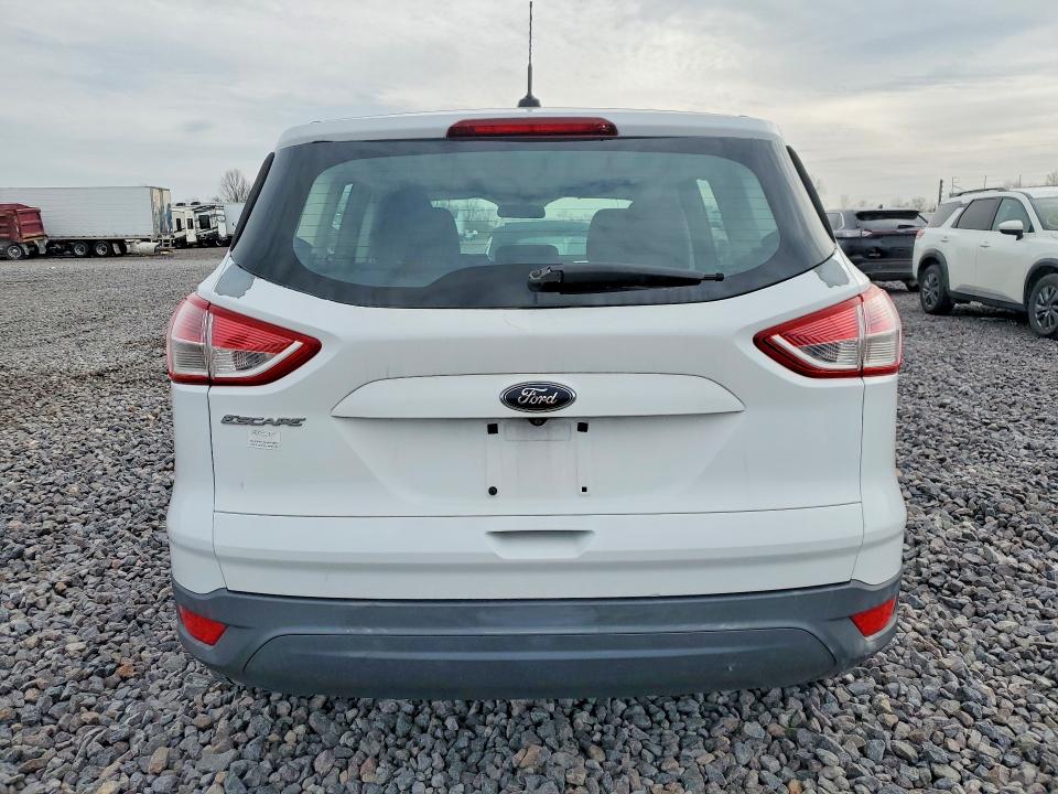 48573396 :رقم المزاد ، 1FMCU0F76FUC65640 vin ، 2015 Ford Escape مزاد بيع