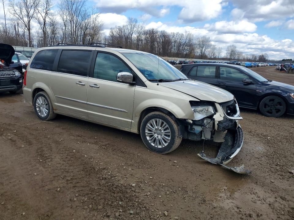 2013 Chrysler Town & Country მანქანა იყიდება აუქციონზე, vin: 2C4RC1CG7DR651666, აუქციონის ნომერი: 46018276