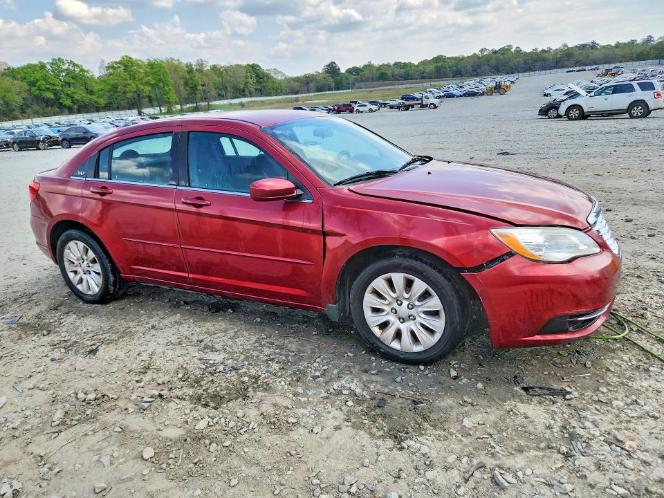 47870496 :رقم المزاد ، 1C3CCBAB4DN624039 vin ، 2013 Chrysler 200 مزاد بيع