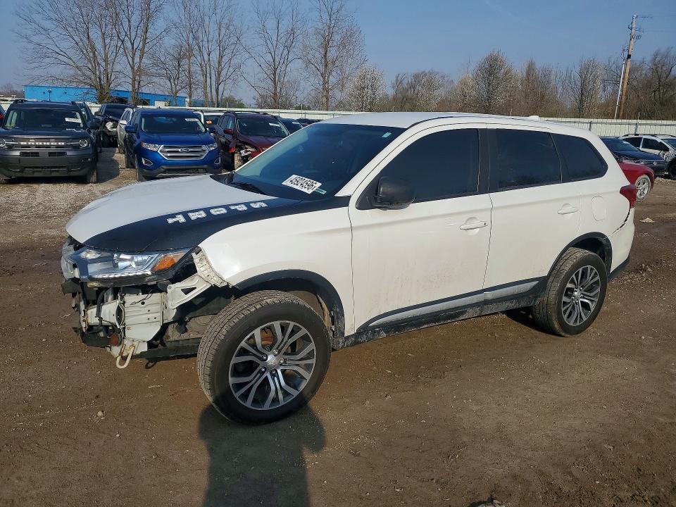 Продаж на аукціоні авто 2018 Mitsubishi Outlander, vin: JA4AD2A33JZ020988, номер лоту: 45924596