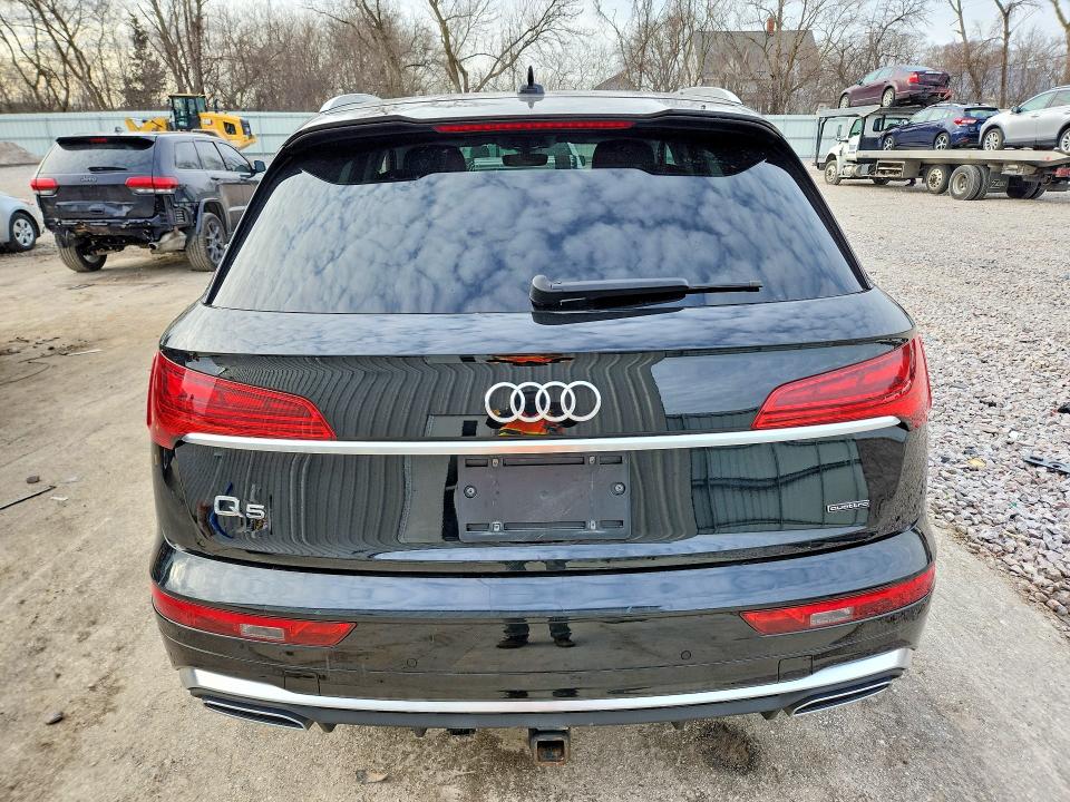 47074546 :رقم المزاد ، WA1EAAFY6N2027683 vin ، 2022 Audi Q5 مزاد بيع