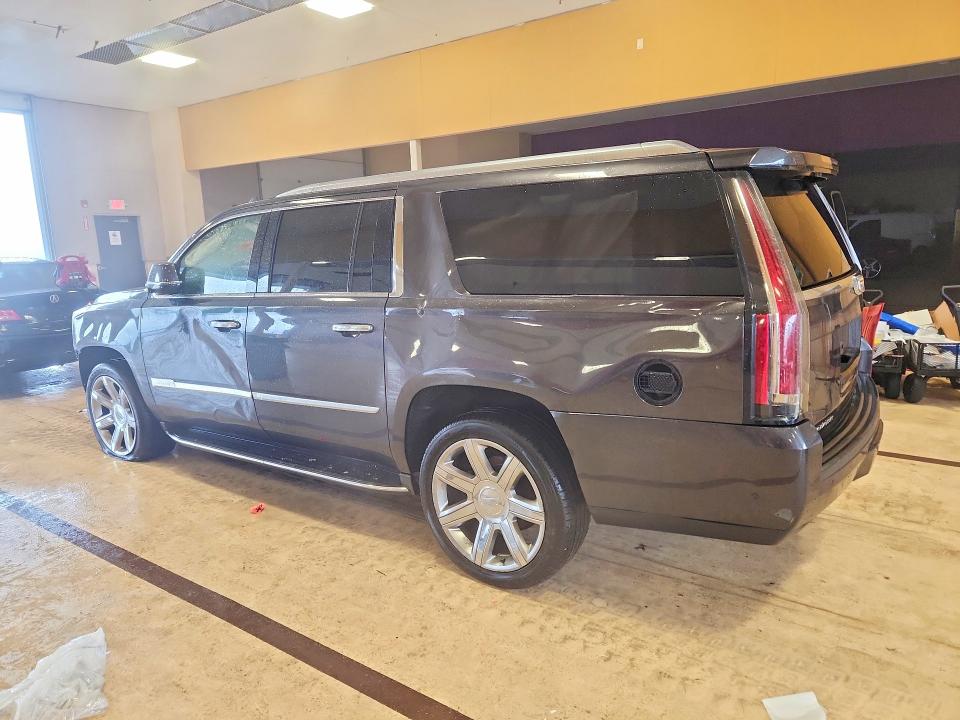2017 Cadillac Escalade მანქანა იყიდება აუქციონზე, vin: 1GYS4JKJ2HR362194, აუქციონის ნომერი: 41754246