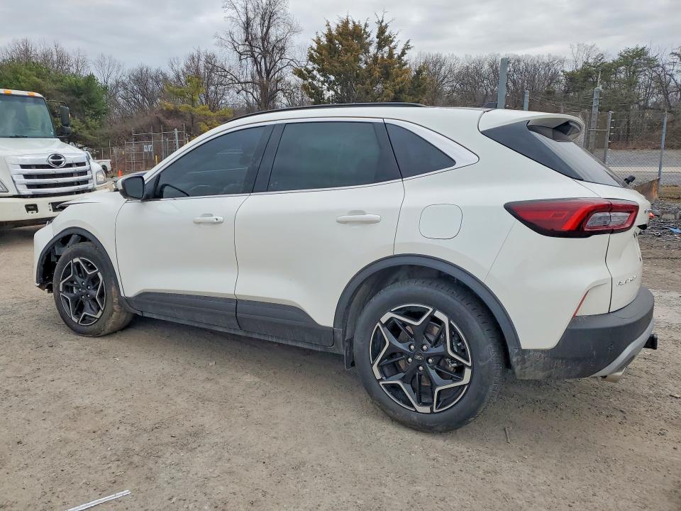 2026 Ford Escape მანქანა იყიდება აუქციონზე, vin: 1FMCU9JZ5TUA15069, აუქციონის ნომერი: 46173216