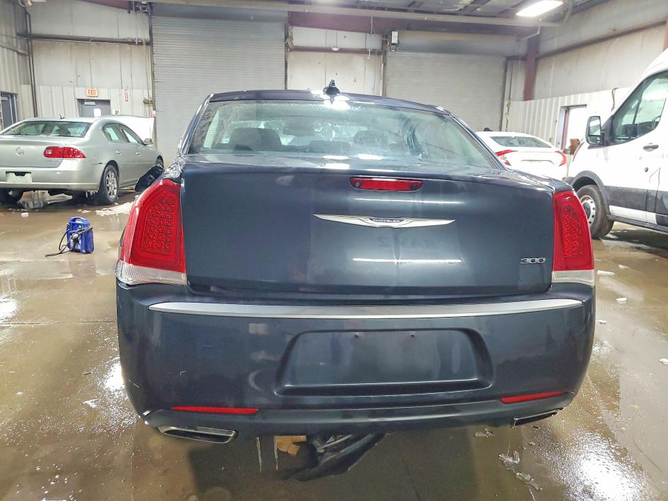 46349346 :رقم المزاد ، 2C3CCAAG1KH705480 vin ، 2019 Chrysler 300 مزاد بيع