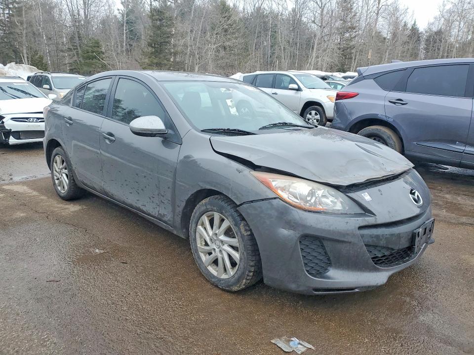 41925446 :رقم المزاد ، JM1BL1UF4D1823177 vin ، 2013 Mazda 3 مزاد بيع