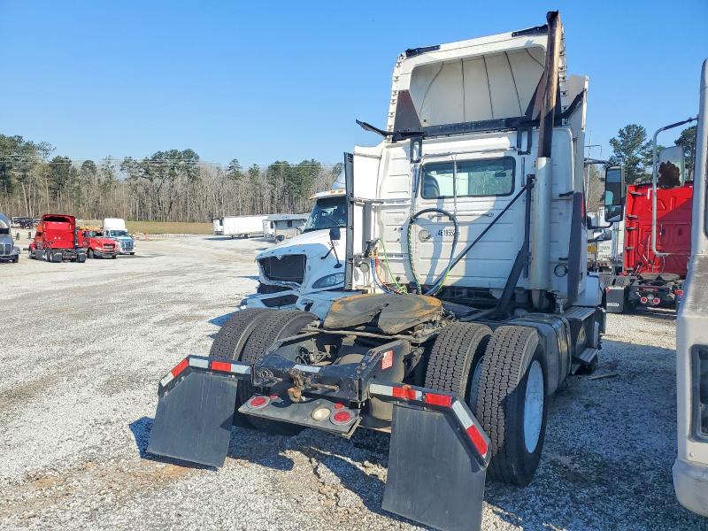 Продаж на аукціоні авто 2015 Volvo Vnl, vin: 4V4N19TG7FN922782, номер лоту: 46195526