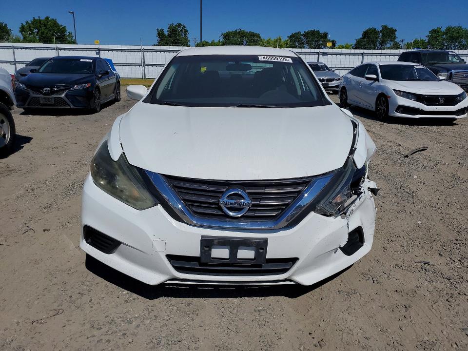 2015 Nissan Altima მანქანა იყიდება აუქციონზე, vin: 1N4AL3AP0FC273560, აუქციონის ნომერი: 46959196