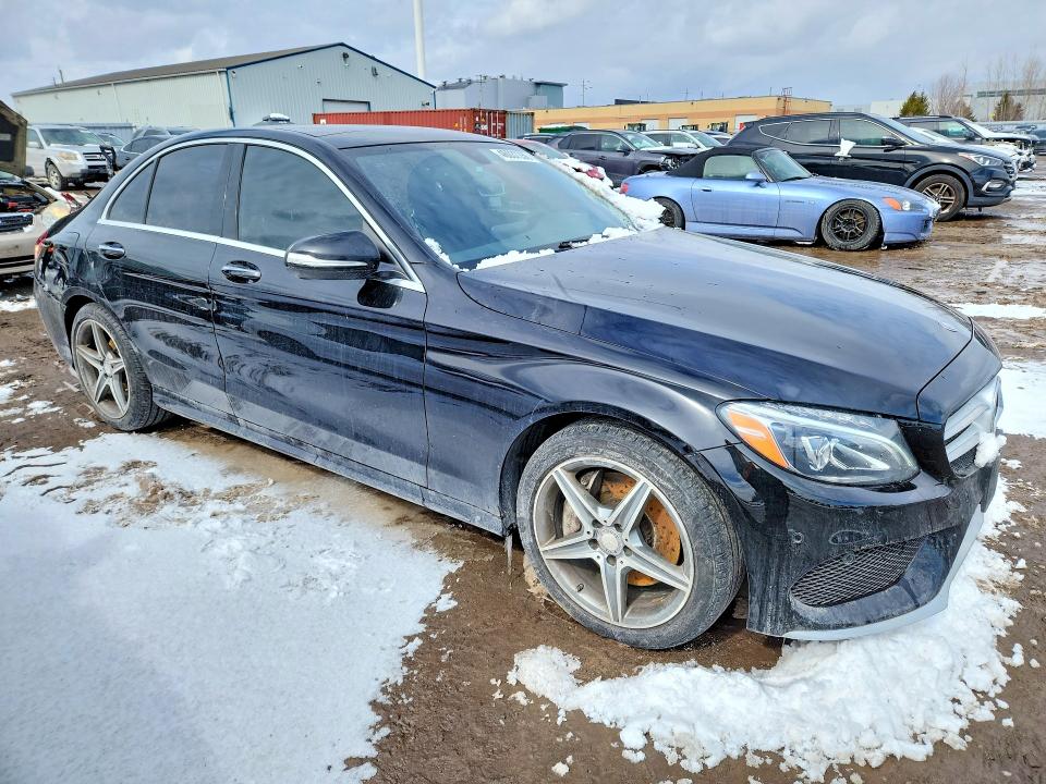 2015 Mercedes-benz C მანქანა იყიდება აუქციონზე, vin: 55SWF4KB7FU053639, აუქციონის ნომერი: 46037356