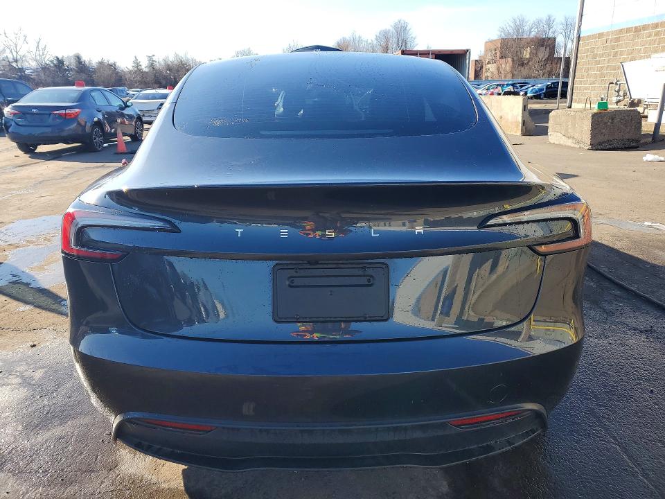 45782246 :رقم المزاد ، 5YJ3E1EA1SF008327 vin ، 2025 Tesla Model 3 مزاد بيع