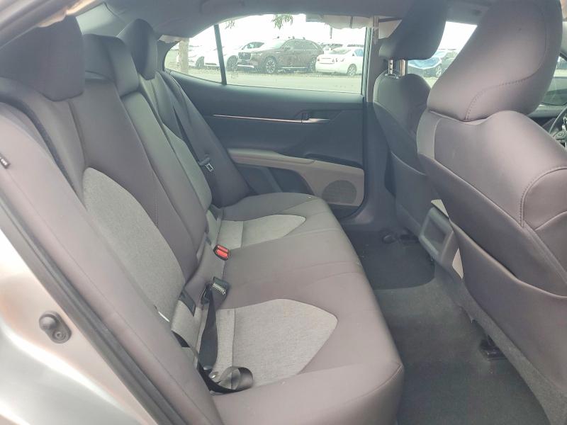 48178526 :رقم المزاد ، 4T1B11HK8KU829973 vin ، 2019 Toyota Camry مزاد بيع