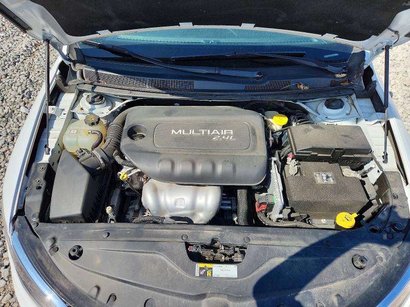 41983306 :رقم المزاد ، 1C3CCCAB9FN561836 vin ، 2015 Chrysler 200 مزاد بيع