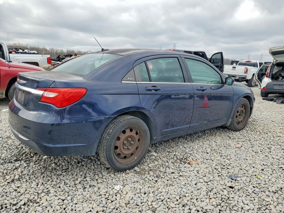 79546485 :رقم المزاد ، 1C3CCBAB8EN142935 vin ، 2014 Chrysler 200 مزاد بيع