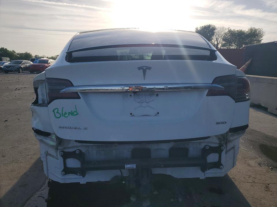 Продаж на аукціоні авто 2016 Tesla Model X, vin: 5YJXCBE2XGF027259, номер лоту: 48038026
