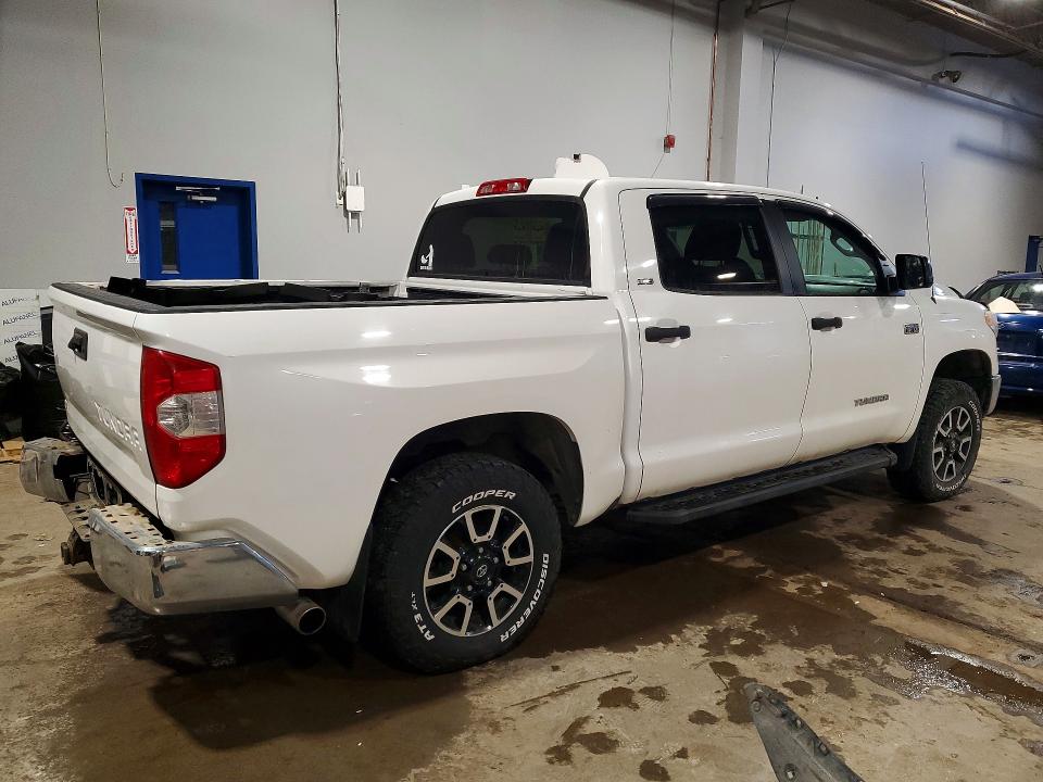 79050605 :رقم المزاد ، 5TFDY5F17HX598906 vin ، 2017 Toyota Tundra مزاد بيع