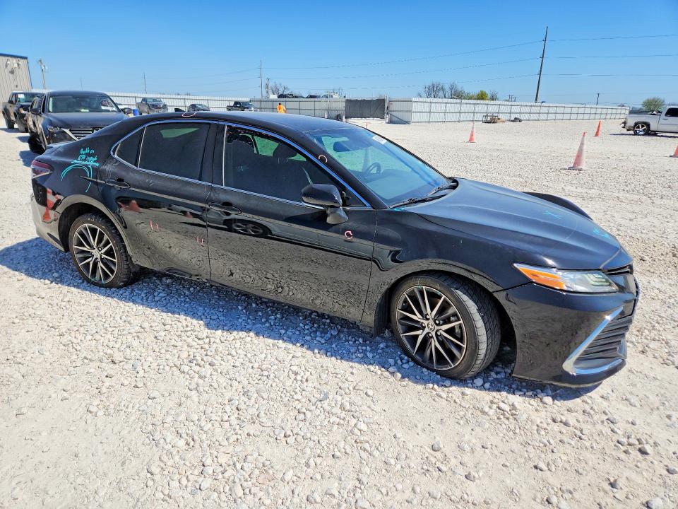 2021 Toyota Camry მანქანა იყიდება აუქციონზე, vin: 4T1F11AK6MU542095, აუქციონის ნომერი: 46338616