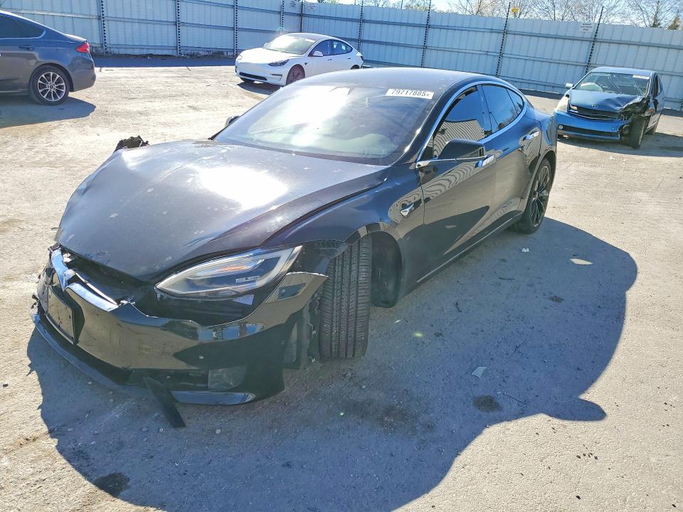79717885 :رقم المزاد ، 5YJSA1E21HF199580 vin ، 2017 Tesla Model S مزاد بيع