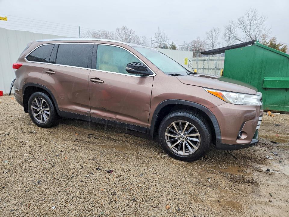 79455645 :رقم المزاد ، 5TDJZRFH1KS708396 vin ، 2019 Toyota Highlander مزاد بيع