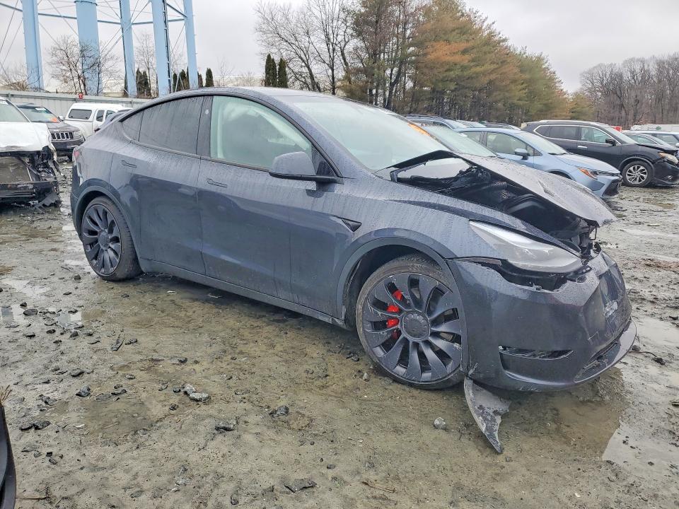2024 Tesla Model Y მანქანა იყიდება აუქციონზე, vin: 7SAYGDEF0RA264286, აუქციონის ნომერი: 79808555