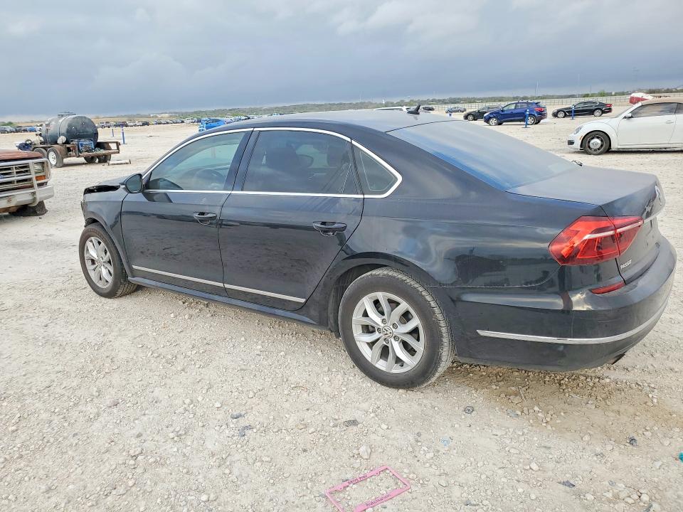 47506956 :رقم المزاد ، 1VWAT7A37HC012005 vin ، 2017 Volkswagen Passat مزاد بيع