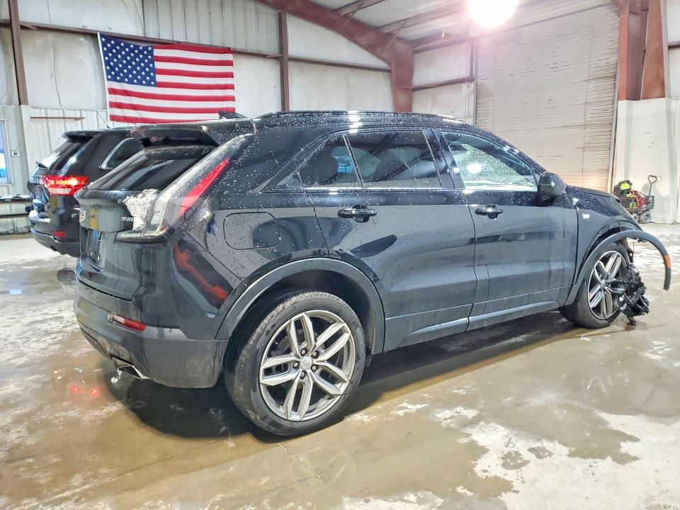 46883696 :رقم المزاد ، 1GYFZFR49LF077681 vin ، 2020 Cadillac Xt4 مزاد بيع