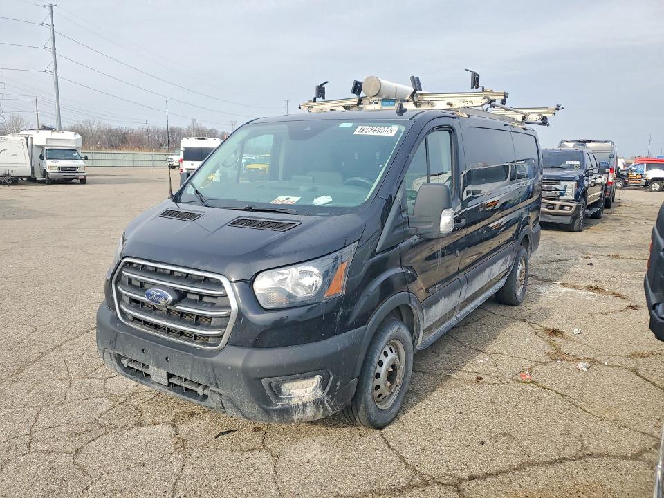 79825905 :رقم المزاد ، 1FTYE2Y85LKB12523 vin ، 2020 Ford Transit مزاد بيع