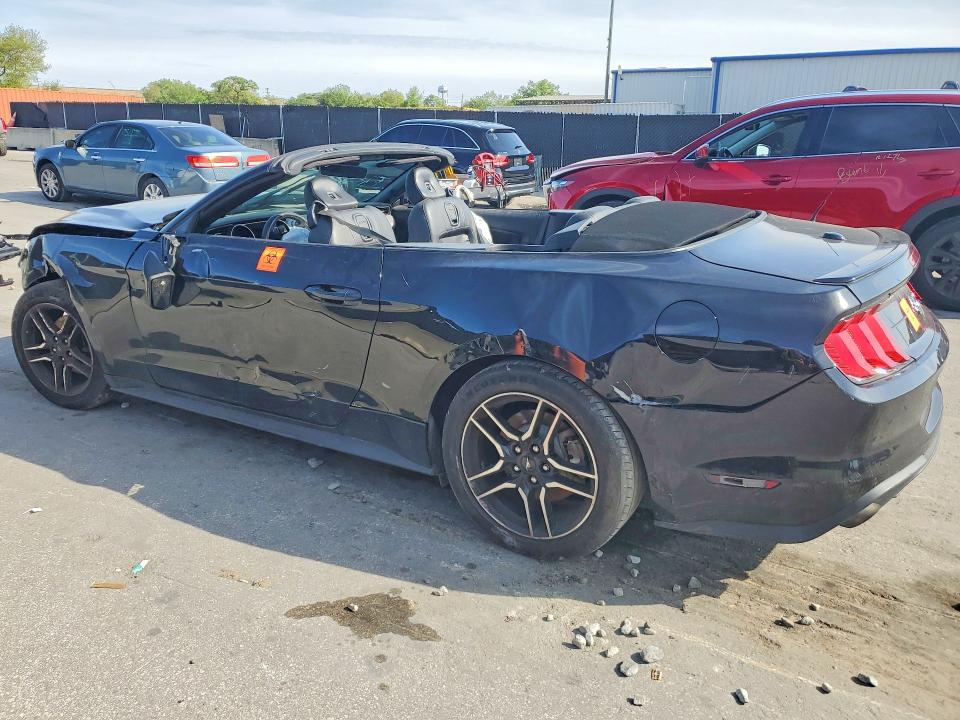 46449786 :رقم المزاد ، 1FATP8UH2M5111509 vin ، 2021 Ford Mustang مزاد بيع