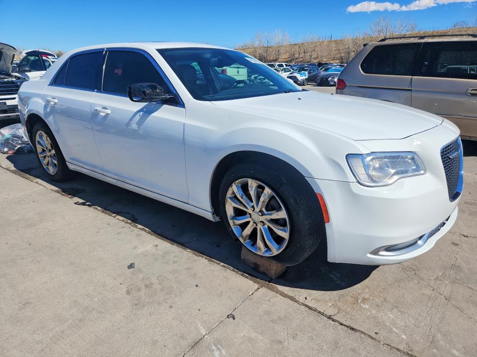 Продажа на аукционе авто 2016 Chrysler 300, vin: 2C3CCARG3GH270506, номер лота: 46934266