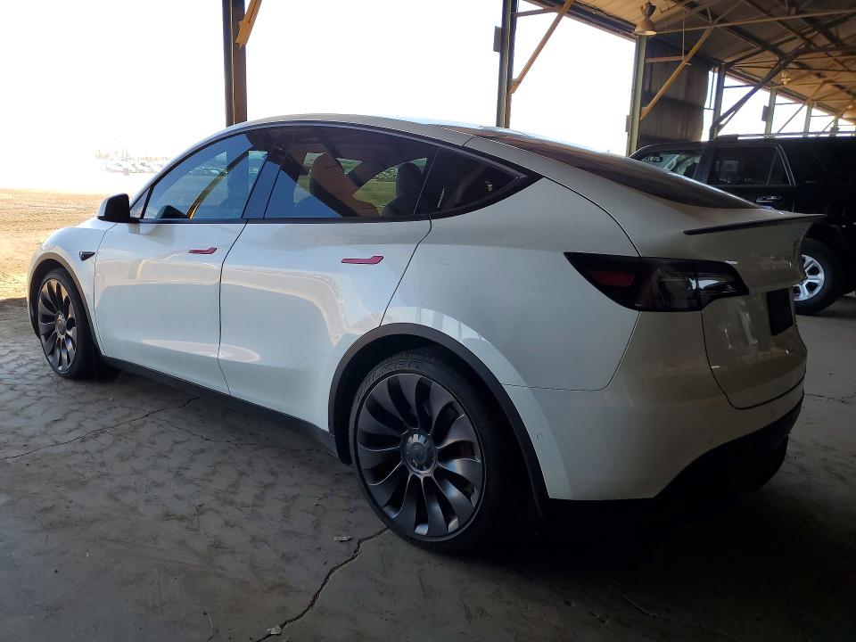 47652176 :رقم المزاد ، 7SAYGDEF1NF494450 vin ، 2022 Tesla Model Y مزاد بيع