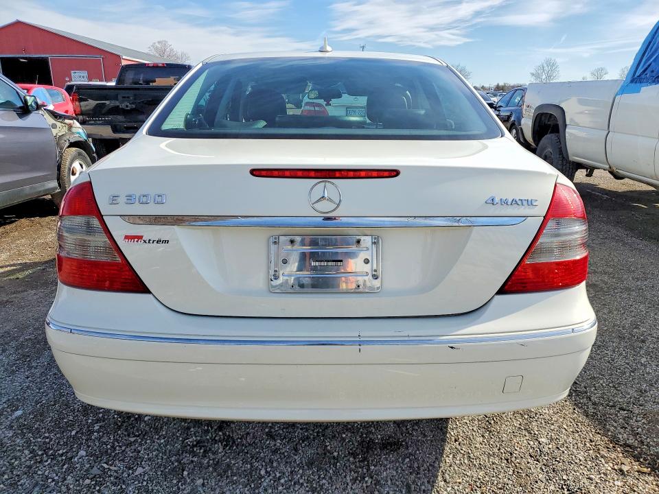 79584035 :رقم المزاد ، WDBUF92X68B337432 vin ، 2008 Mercedes Benz E مزاد بيع