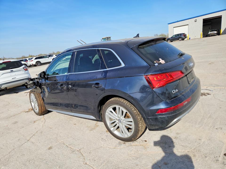 47280036 :رقم المزاد ، WA1CNBFY6J2127083 vin ، 2018 Audi Q5 مزاد بيع